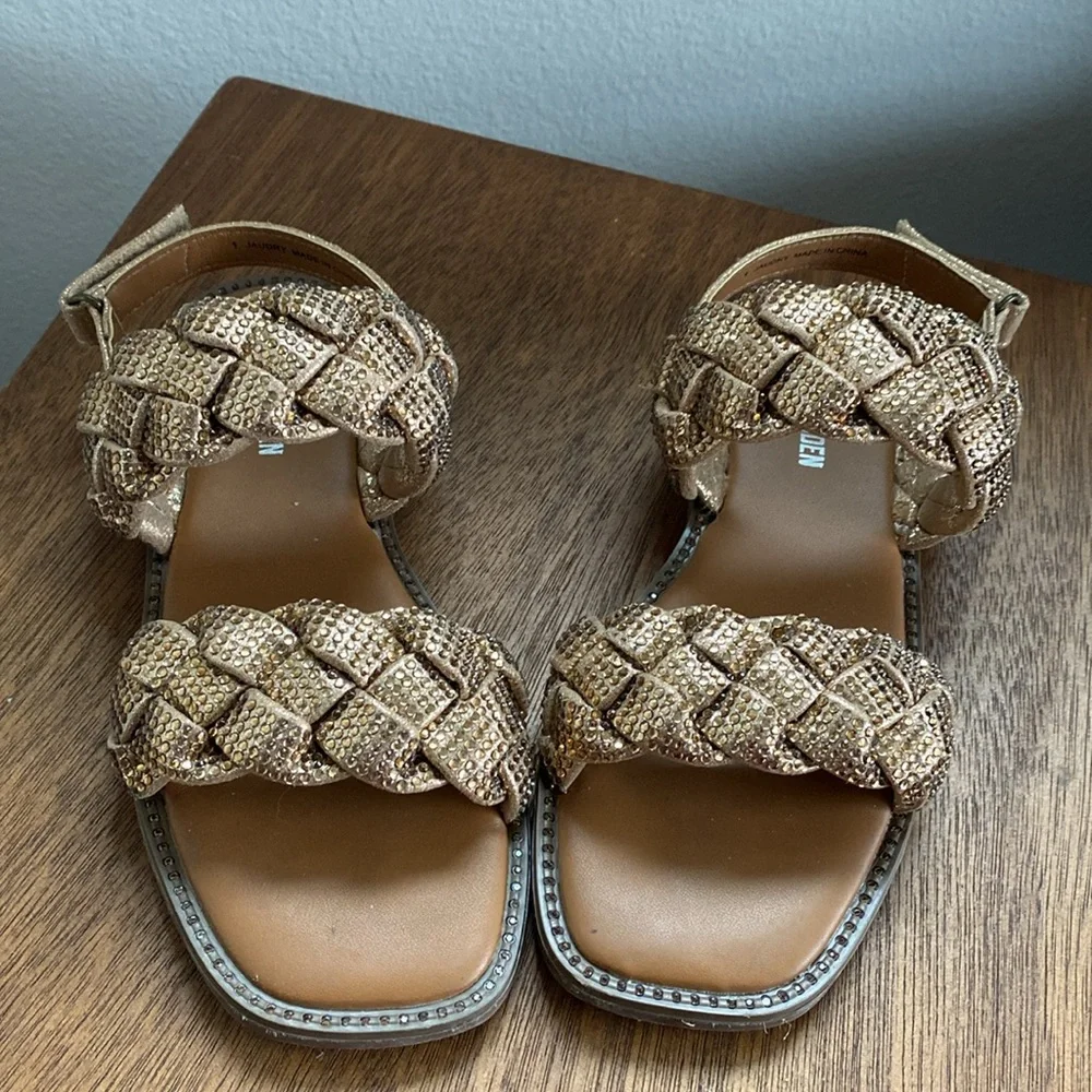 Steve Madden steve madden